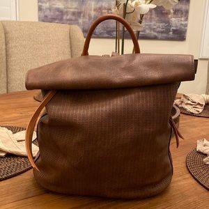 Vici tan backpack